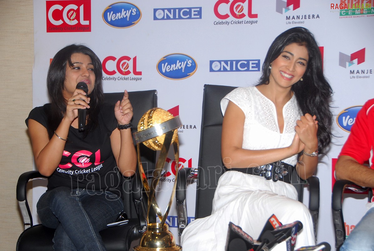 Celebrity Cricket League Trophy Launch