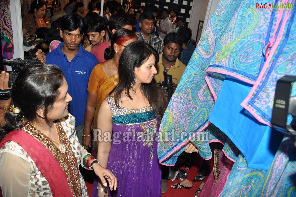 Saloni Launches D'sire Exhibition at Taj Krishna