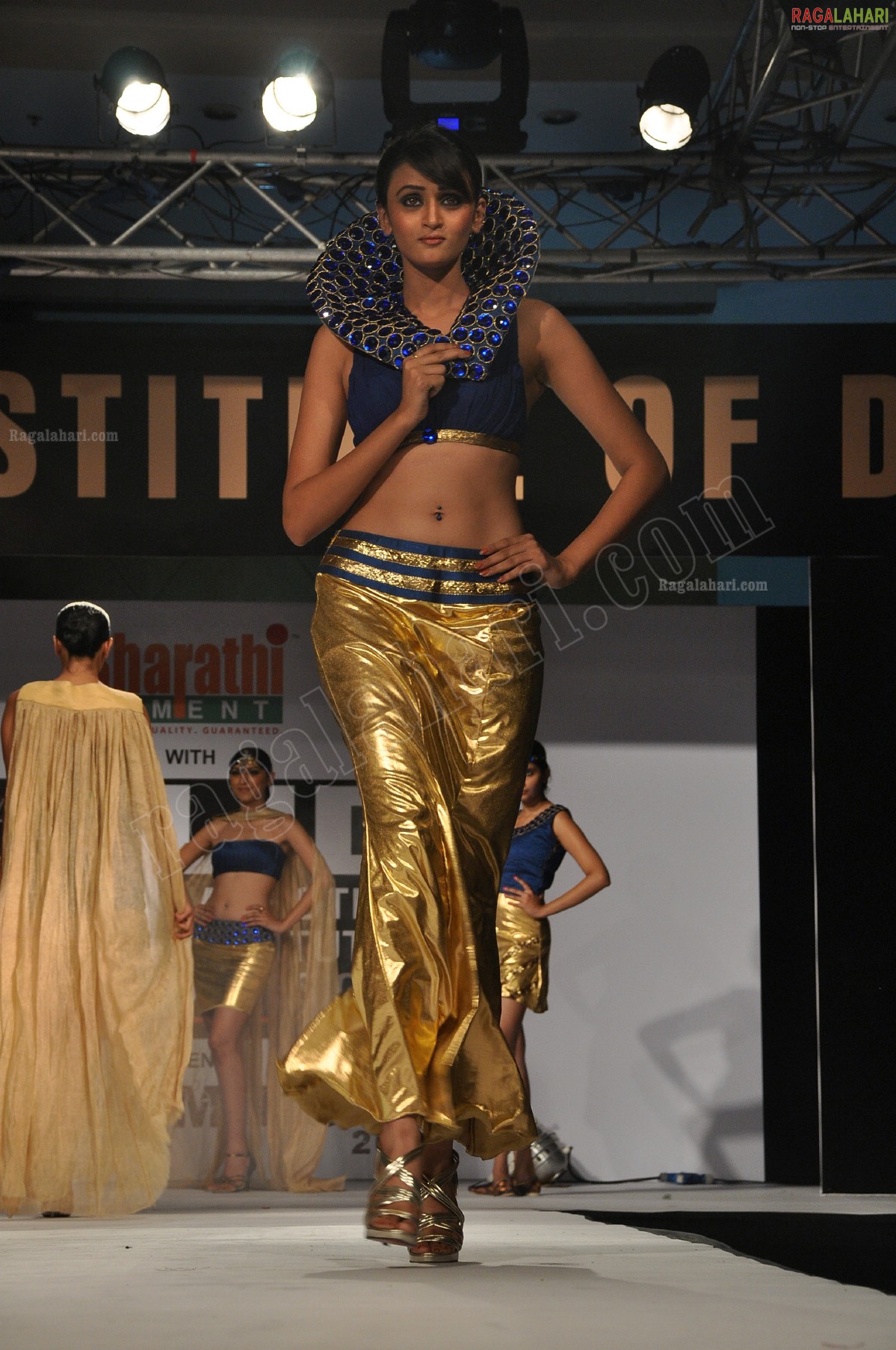 LID's Mega Fashion Show Luxluminous 2011