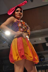 Lakhotia Institute of Design's Mega Fashion Show Luxluminous 2011