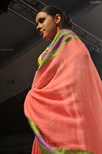 Lakhotia Institute of Design's Mega Fashion Show Luxluminous 2011