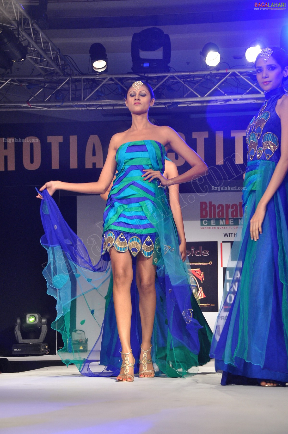 LID's Mega Fashion Show Luxluminous 2011