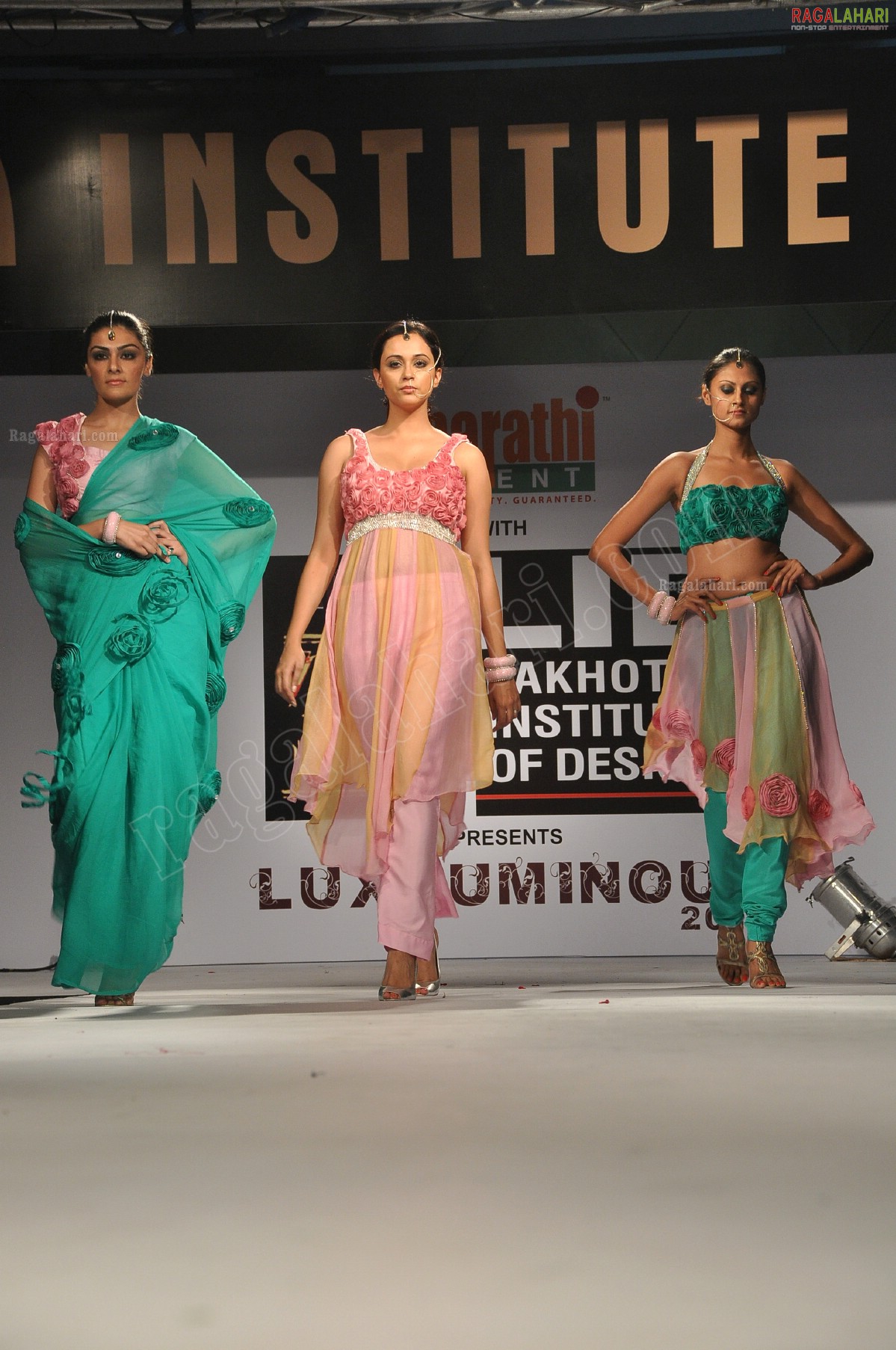 LID's Mega Fashion Show Luxluminous 2011