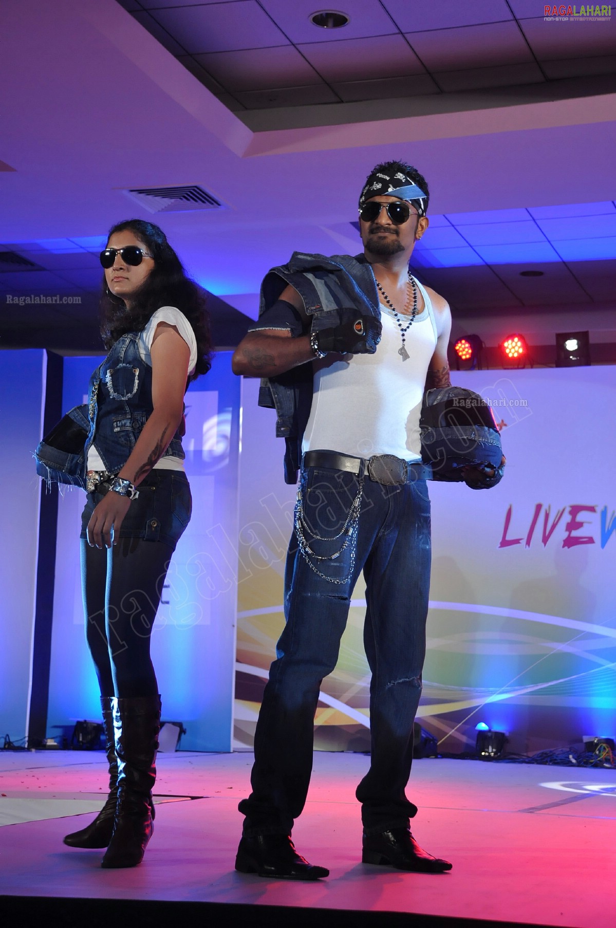 'Livewire 2011' Rocks Ascendas Parks