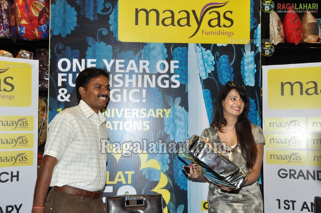 Saloni Launches First Anniversary Collection at Maayas