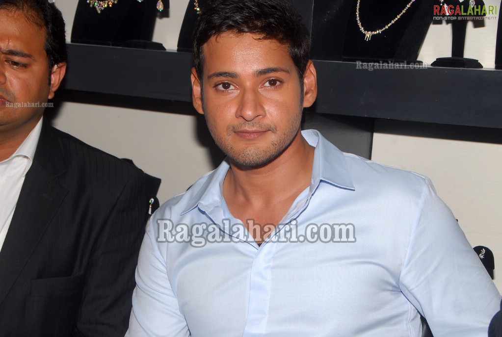 Mahesh Babu launches Jos Alukkas