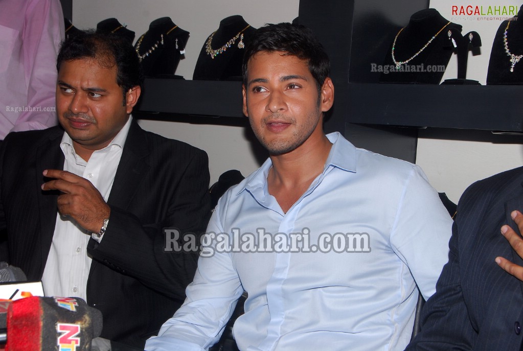 Mahesh Babu launches Jos Alukkas