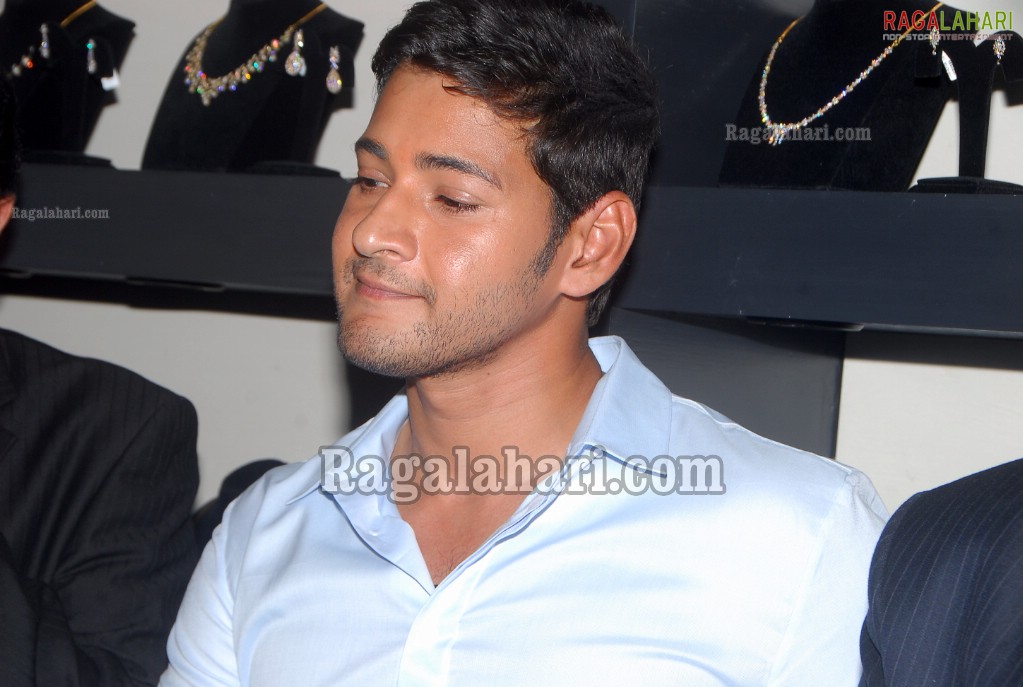 Mahesh Babu launches Jos Alukkas