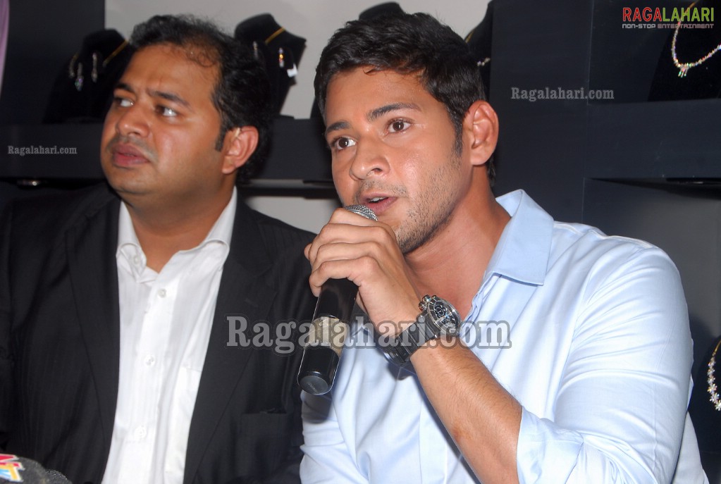 Mahesh Babu launches Jos Alukkas