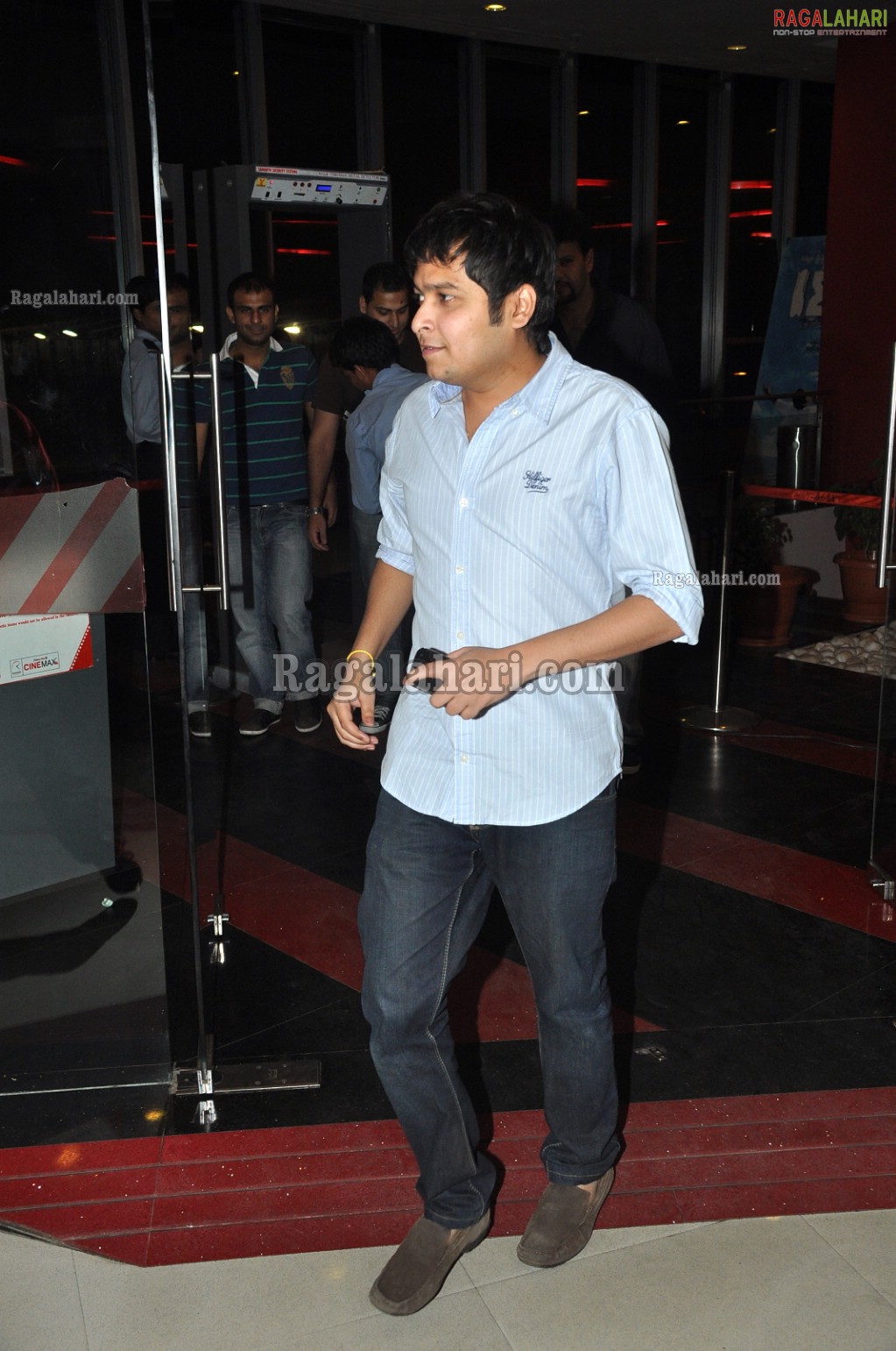 Salman Khan's 'Ready' Special Screening at Cinemax by Bisket Srikanth