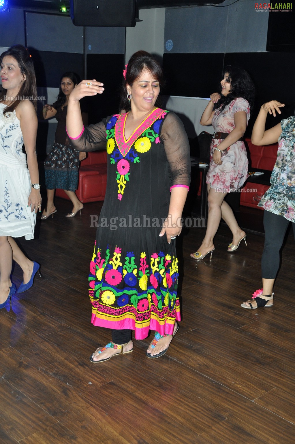 Manisha Kapoor's Salsa Workshop at H Lounge