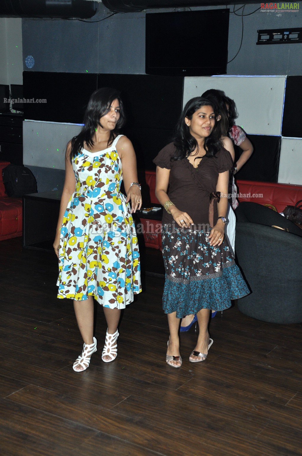 Manisha Kapoor's Salsa Workshop at H Lounge