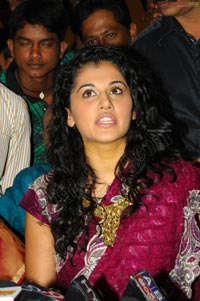 Taapsee Launches CHandana Exclusive at Hitech City