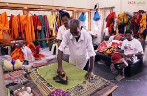 Sri Ramarajyam Working Stills