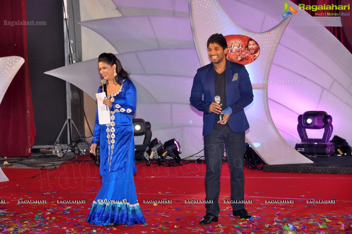 Allu Arjun meets Colgate Max Fresh Star Jalsa winners