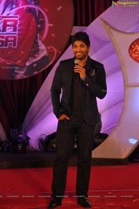 Allu Arjun meets the winners of Star Jalsa for Colgate Max Fresh