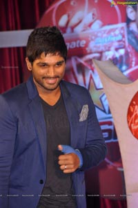 Allu Arjun meets the winners of Star Jalsa for Colgate Max Fresh