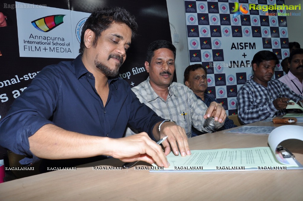 AIFSM signs MoU with Jawaharlal Nehru Architecture and Fine Arts University