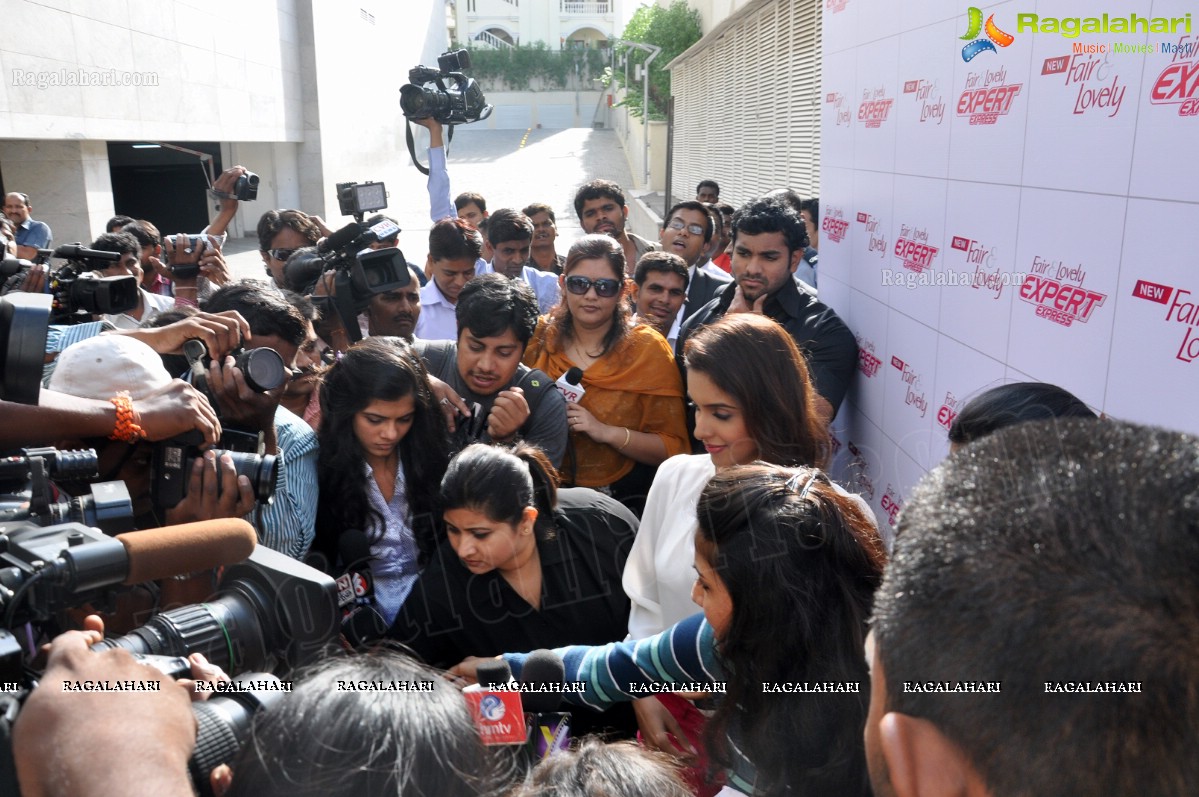 Asin Launches Fair and Lovely Expert Express