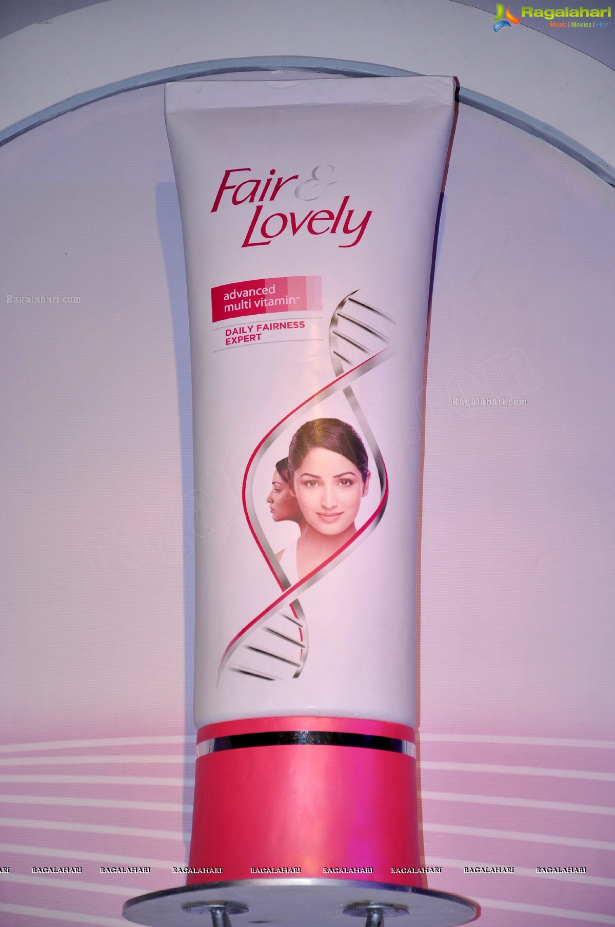 Asin Launches Fair and Lovely Expert Express