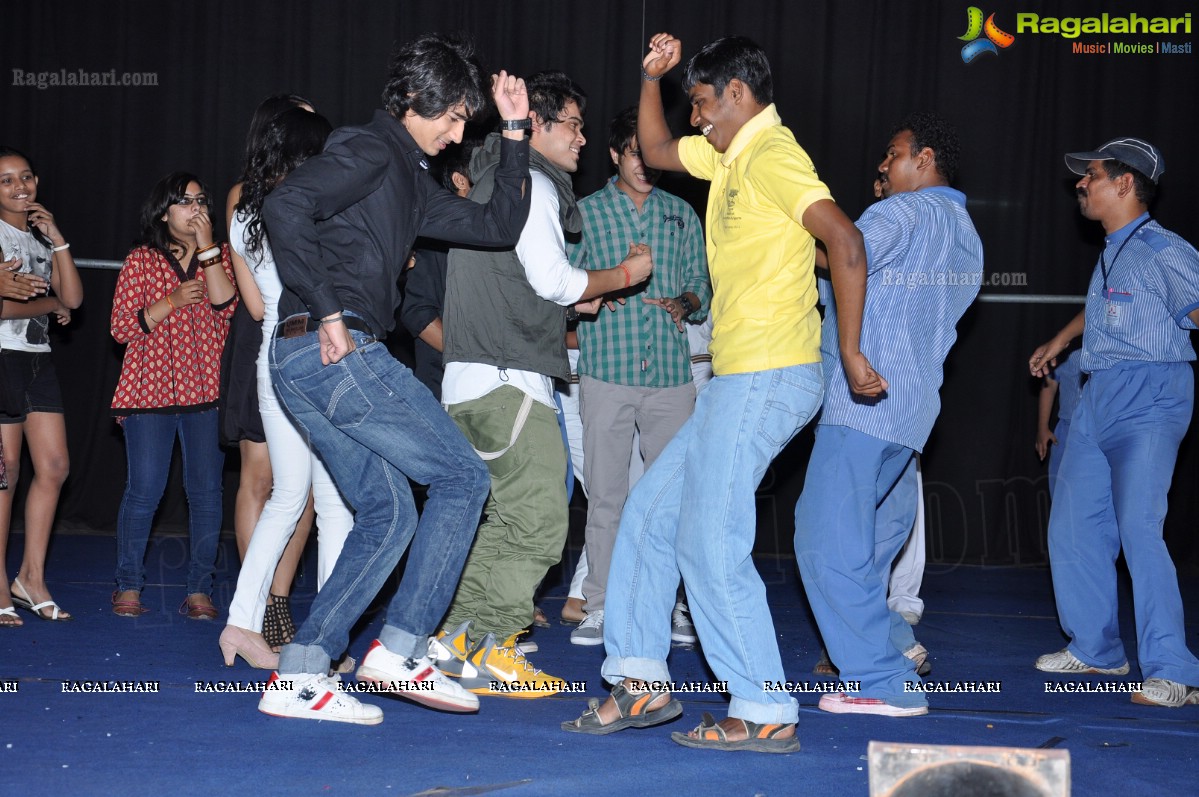 Hamstech's Dil Dosti Dance for Channel V