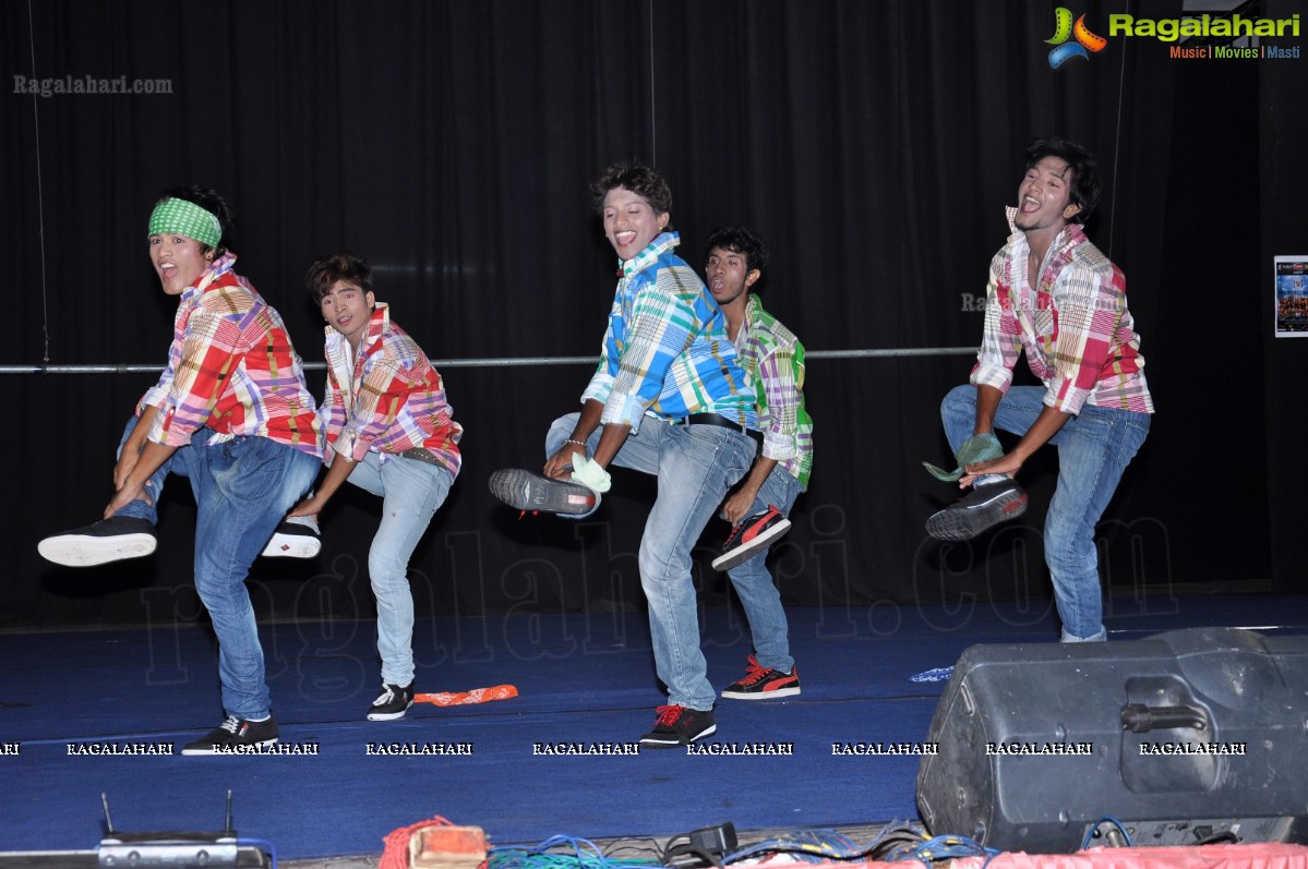 Hamstech's Dil Dosti Dance for Channel V