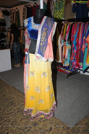 Actress Faith lauches D'sire Exhibition n Sale, Hyderabad