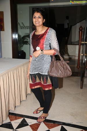 Actress Faith lauches D'sire Exhibition n Sale, Hyderabad