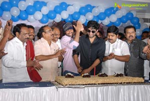 Photos of Hero Havish Birthday Celebrations