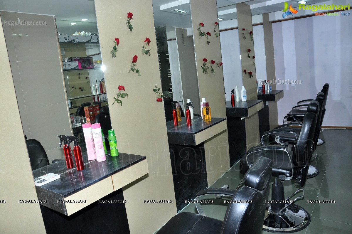 Highlights - A Modernized Unisex Salon Launch