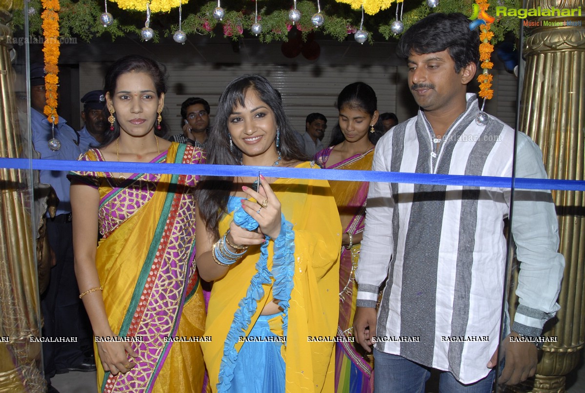 Madhavi Latha launches Krish Collections, Hyderabad