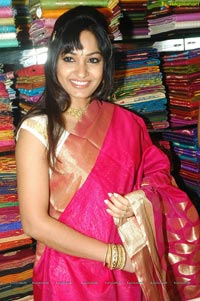 Madhavi Latha at Sreeja Fashions, Hyderabad