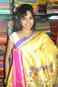 Madhavi Latha at Sreeja Fashions, Hyderabad