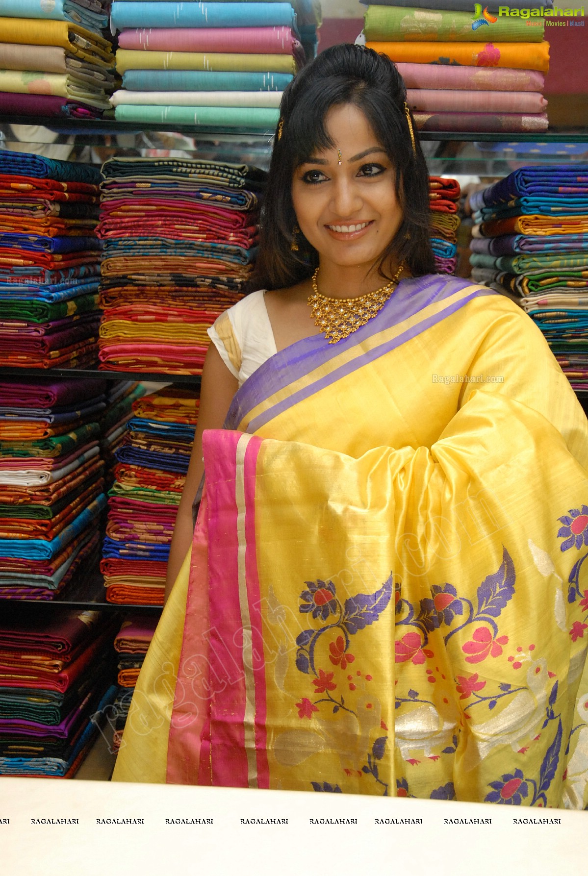 Madhavi Latha at Sreeja Fashions First Anniversary Discount Sale