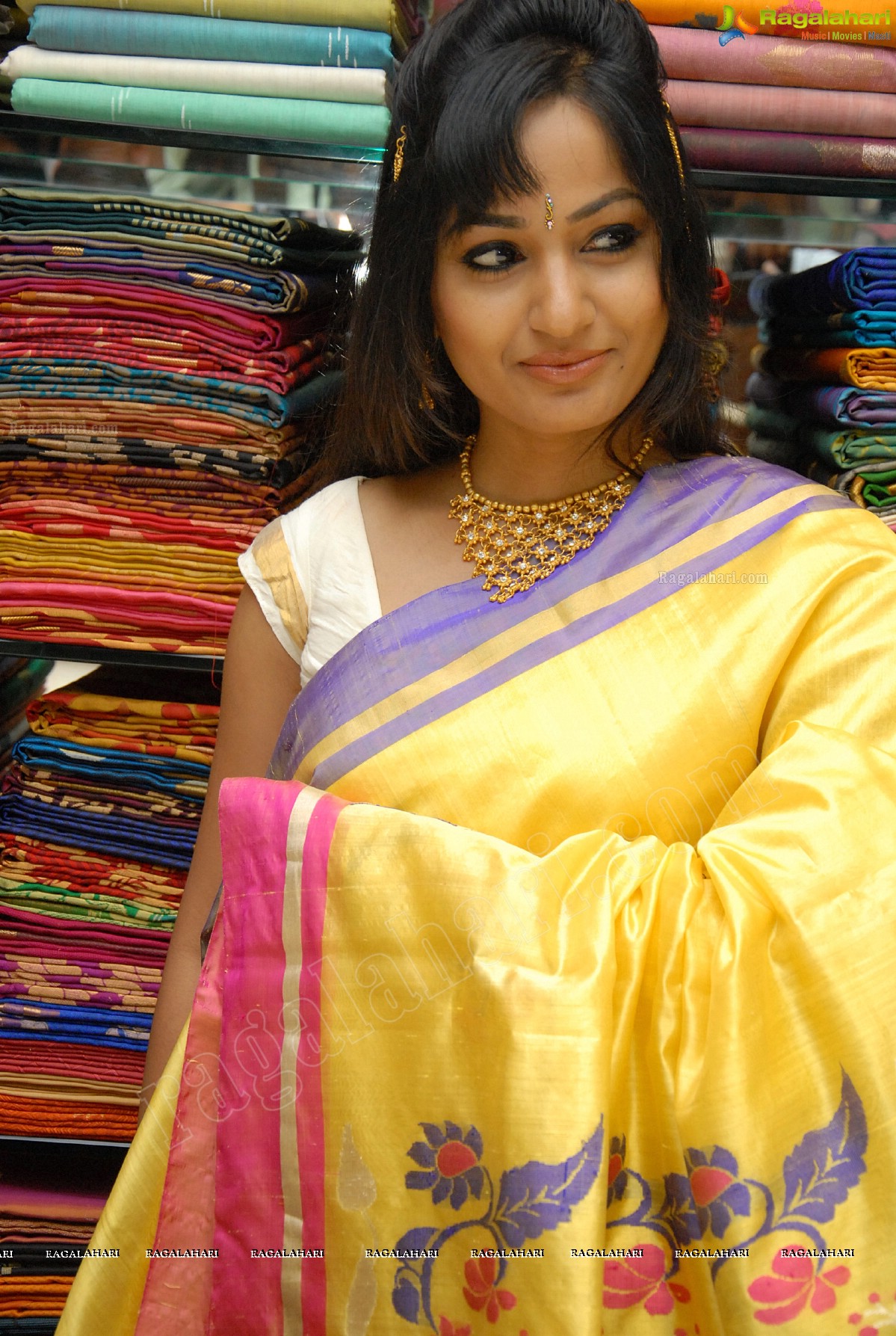 Madhavi Latha at Sreeja Fashions First Anniversary Discount Sale