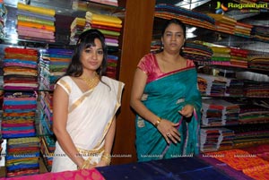 Madhavi Latha at Sreeja Fashions, Hyderabad