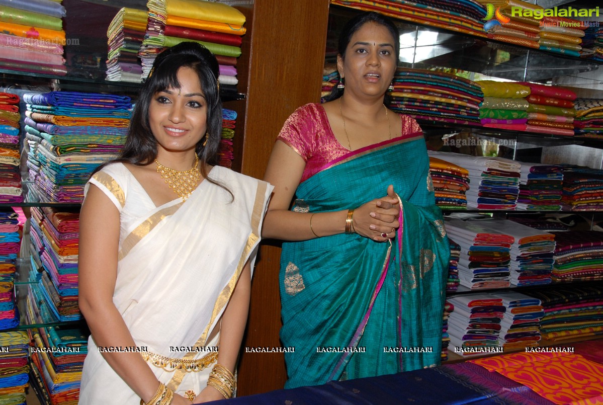 Madhavi Latha at Sreeja Fashions First Anniversary Discount Sale