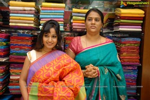 Madhavi Latha at Sreeja Fashions, Hyderabad