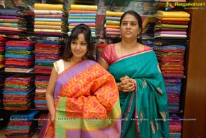 Madhavi Latha at Sreeja Fashions, Hyderabad