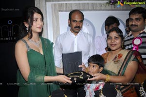 Shruti Haasan Launches Malabar Gold & Diamonds at Dilsukhnagar, Hyderabad