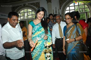 Shraddha Das launches Weaves Lifestyle Exhibition