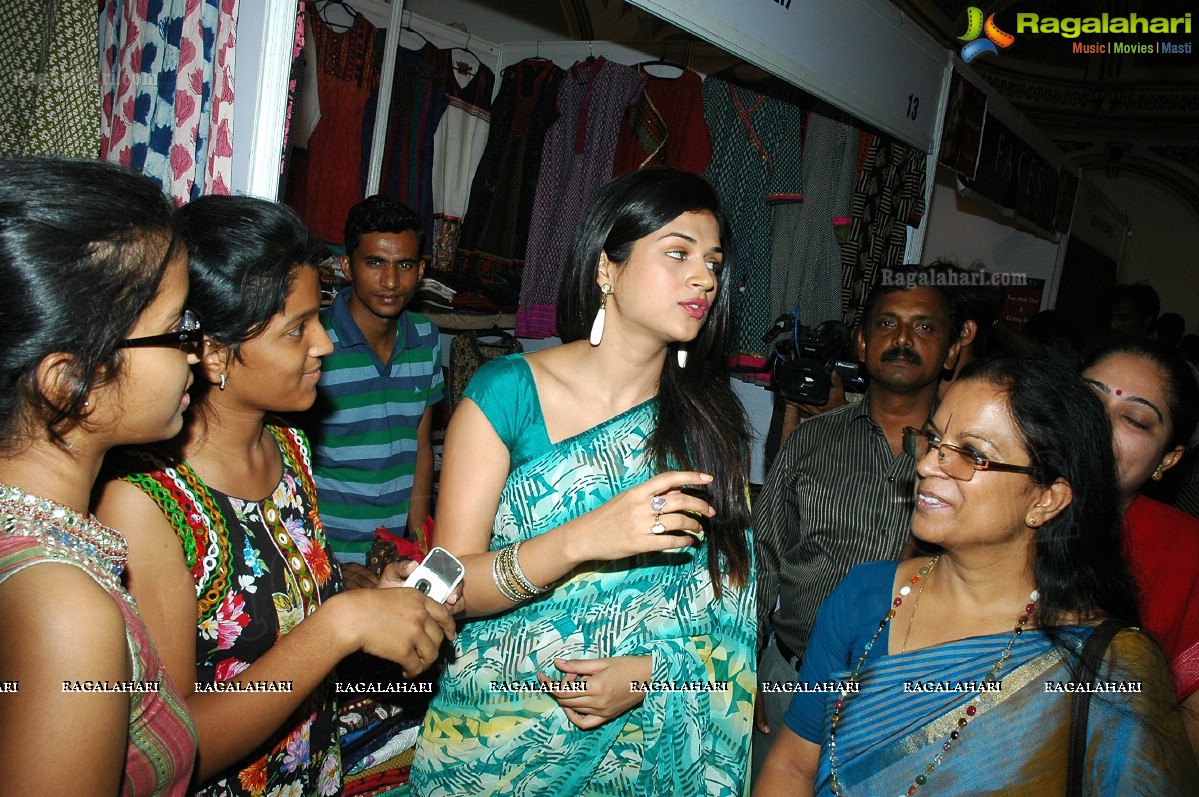 Shraddha Das Launches Weaves Lifestyle Exhibition