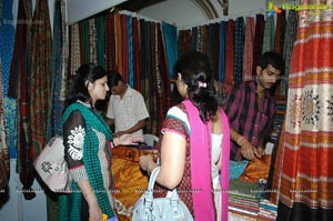 Shraddha Das launches Weaves Lifestyle Exhibition