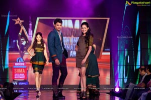 2012 South Indian International Movie Awards SIIMA Day 1 Photos