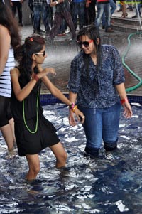 Photos of Sundown Monsoon Rain Dance Party at Aqua