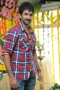 Aadi Pinisetty Aadarsha Chitralaya Film Muhurat