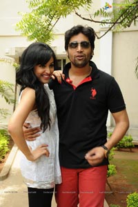 Adivi Sesh Kiss Teaser Launch