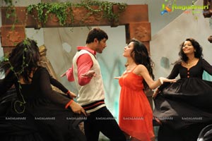 Manasunu Maayaseyake Working Stills