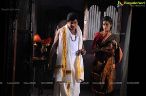 Saradaga Ammayito Hot Scenes