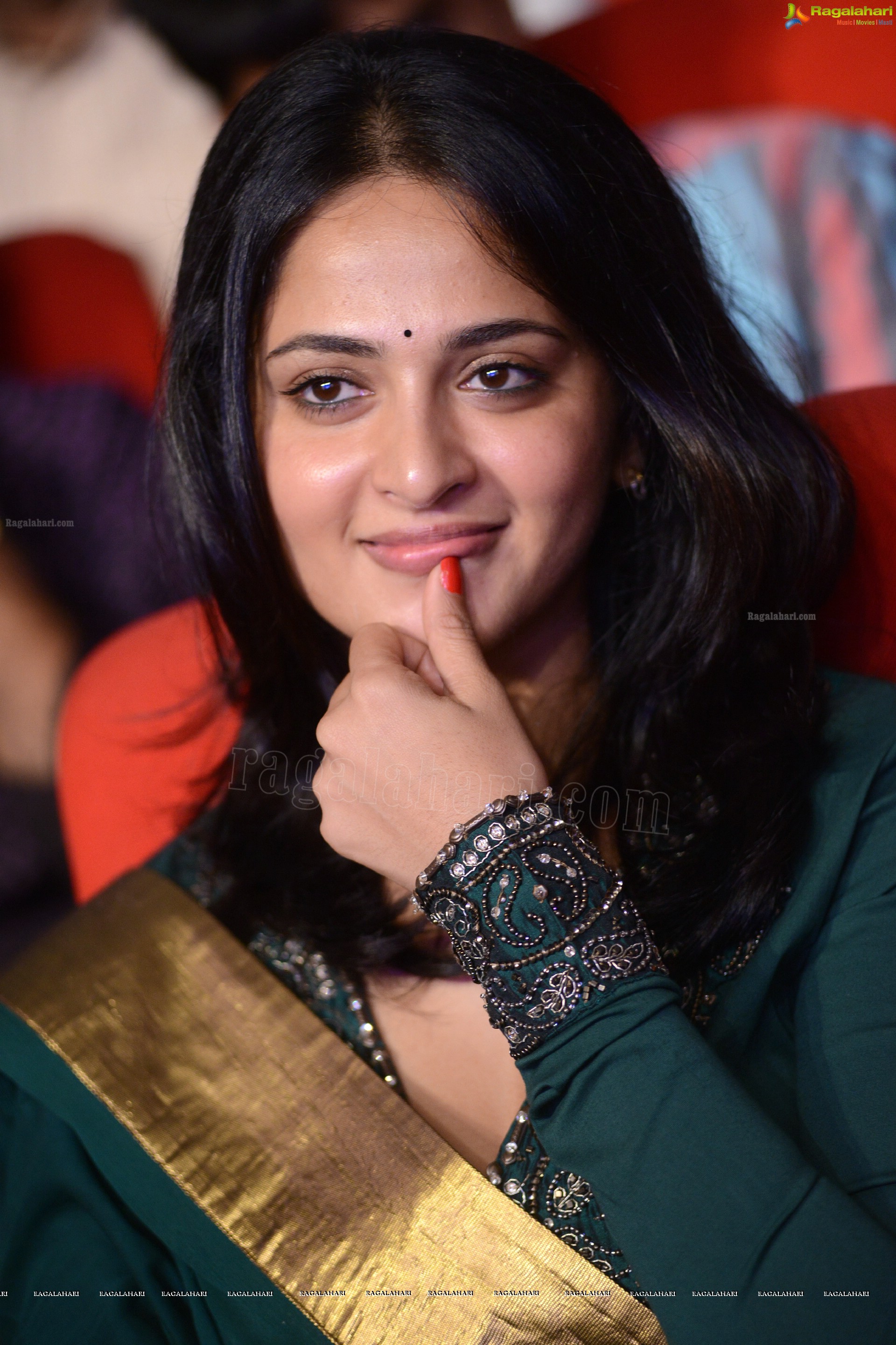 Anushka Shetty - HD Gallery